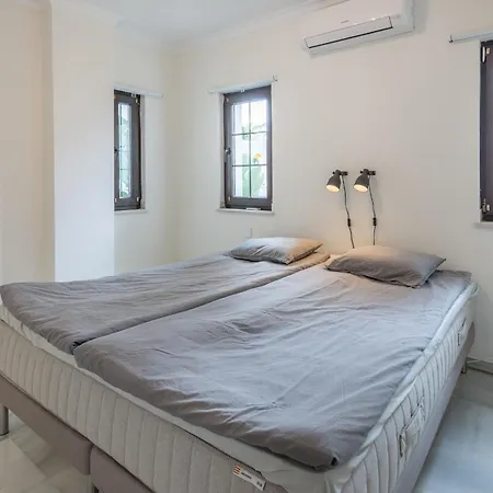 Aldea Blanca, Puerto Banus With Sea View *