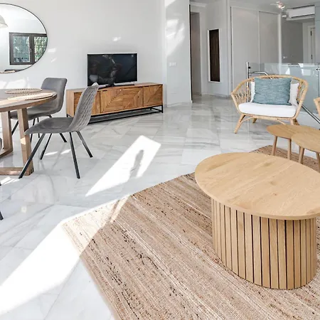 Aldea Blanca, Puerto Banus With Sea View *