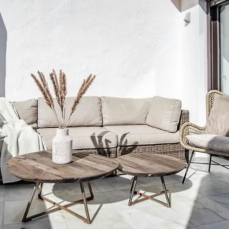 Aldea Blanca, Puerto Banus With Sea View Апартаменти *