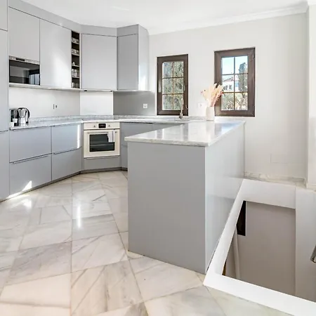 Appartamento Aldea Blanca, Puerto Banus With Sea View *